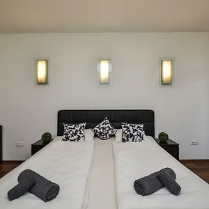 Apartament Castle With Panoramic Balcony, Budapeszt